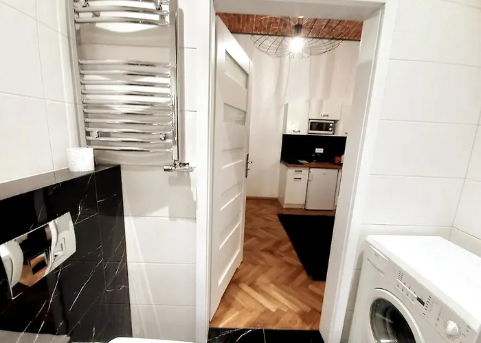 Old Town Lubicz Street L2a *